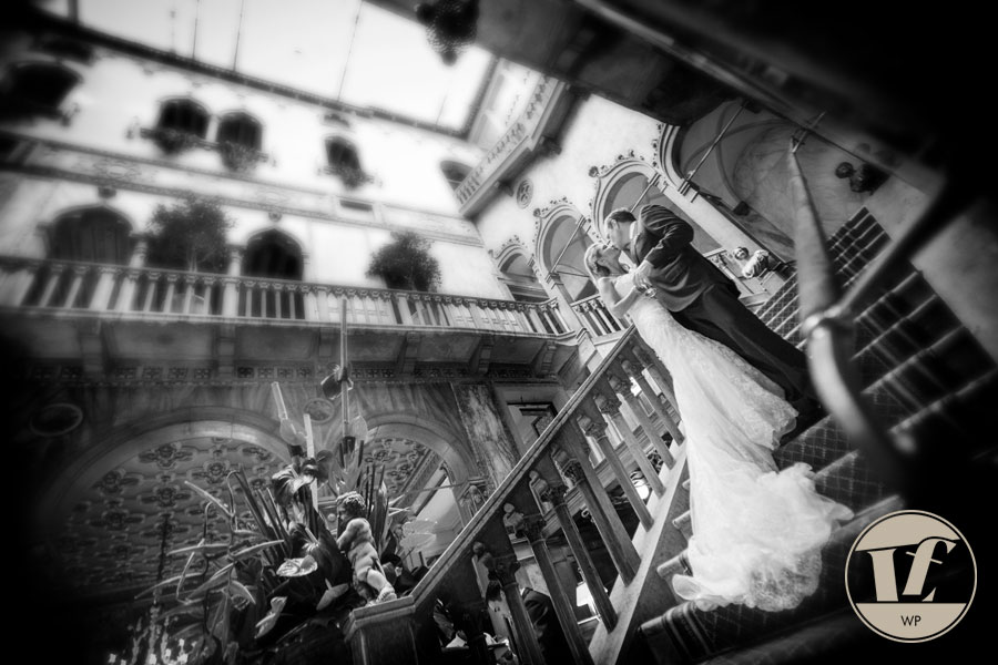 Venice honeymoon photographer. Hotel Danieli Italy destination wedding photography. Luca Fabbian